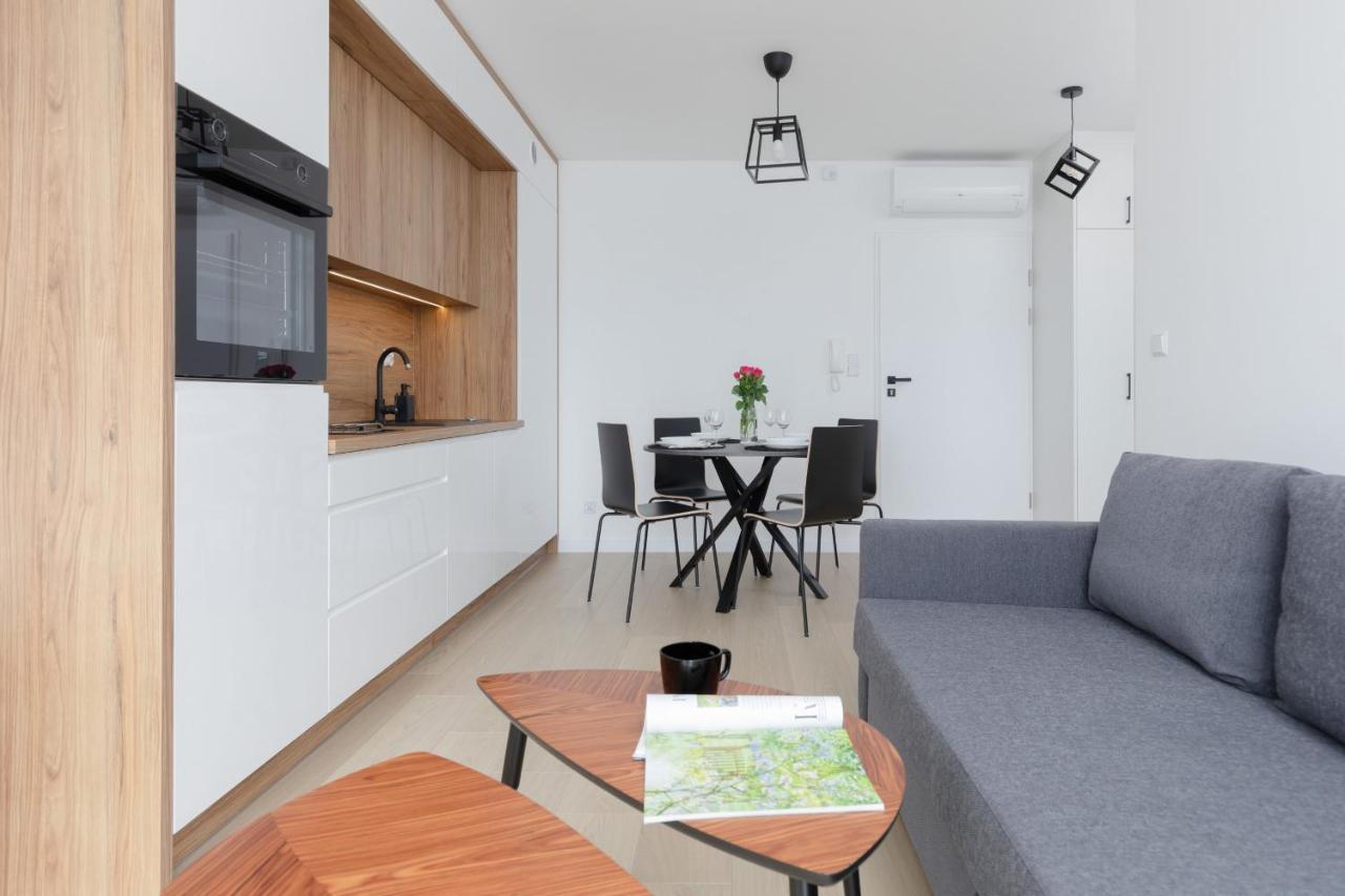 Posesja Kapitanska Przy Plazy Apartments Grzybowo By Noclegi Renters Eksteriør billede