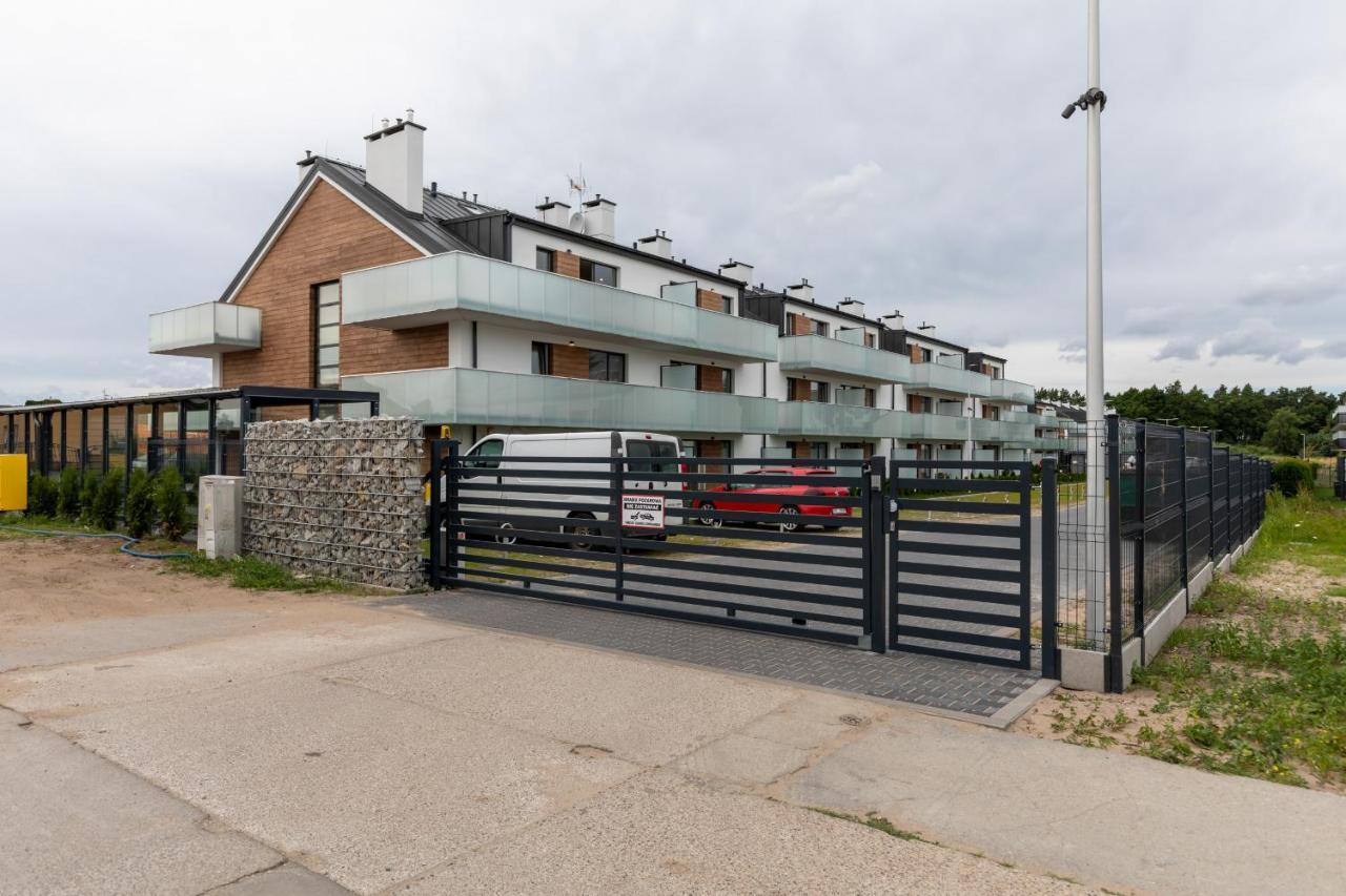Posesja Kapitanska Przy Plazy Apartments Grzybowo By Noclegi Renters Eksteriør billede